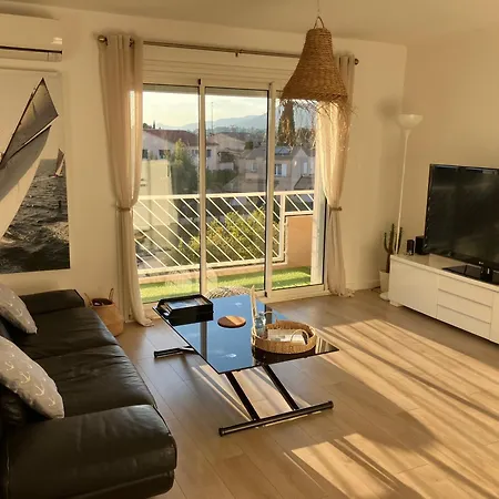 Au Pradet Proche De La Appartement